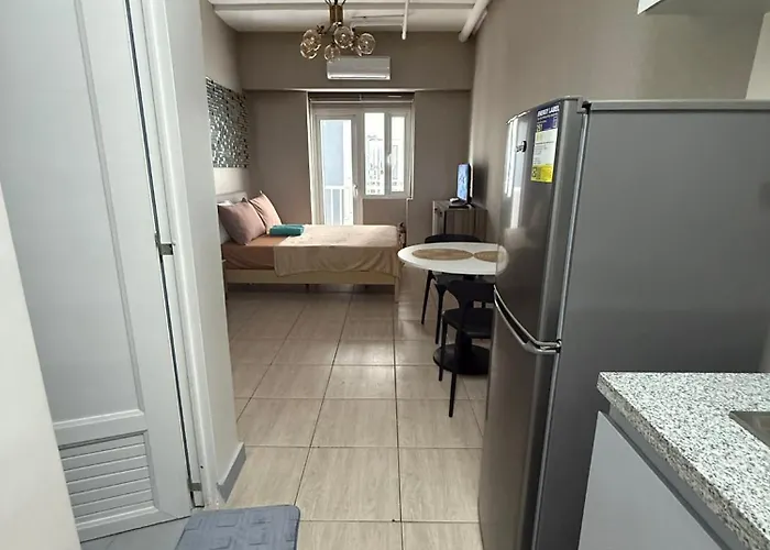 Miya's Crib H Staycation Tomas Morato Quezon